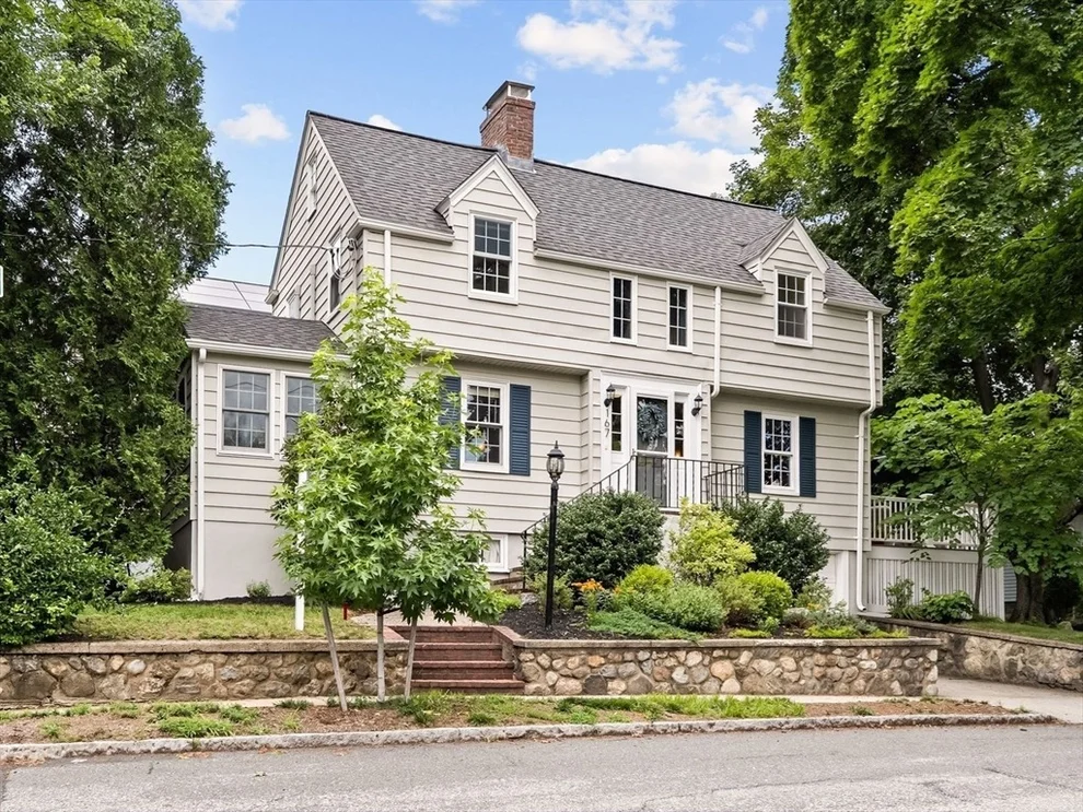 Unit for sale at 167 Newport St, Arlington, MA 02476