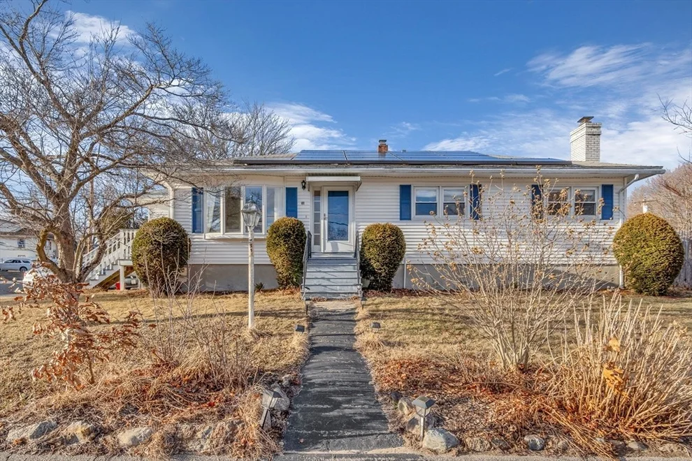 Unit for sale at 38 Pembroke Dr, Lawrence, MA 01843
