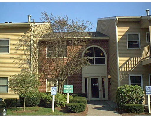 Unit for sale at 20 Rose Ct, Norwood, MA 02062