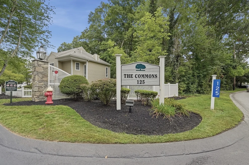 Unit for sale at 125 Highland St, Taunton, MA 02780