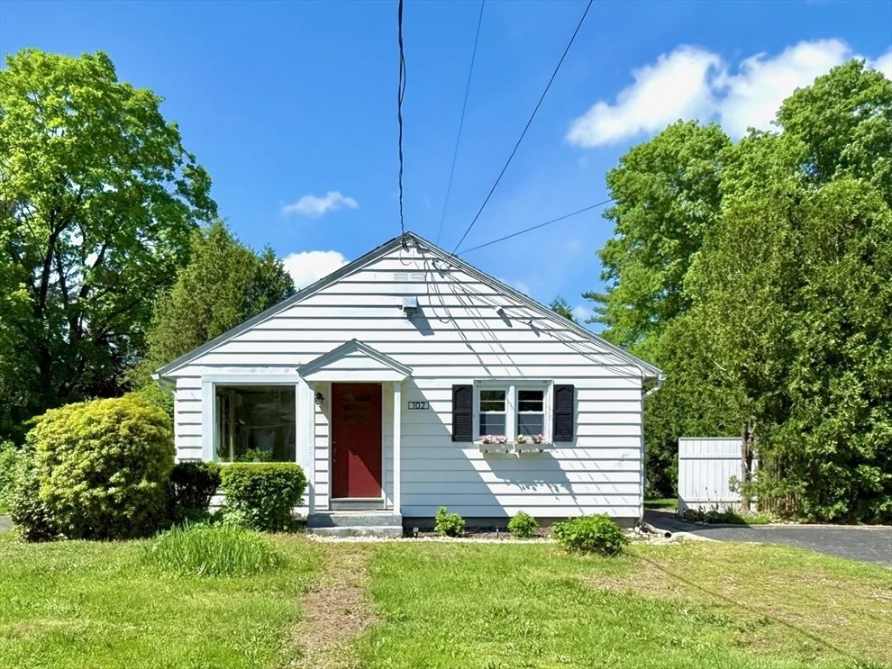 Unit for sale at 102 Bridge Rd, Northampton, MA 01062