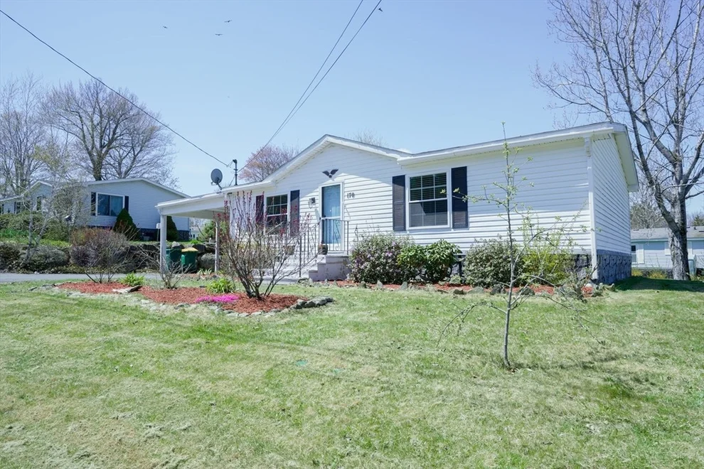 Photo of 170 Champagne Road, Gardner, MA 01440