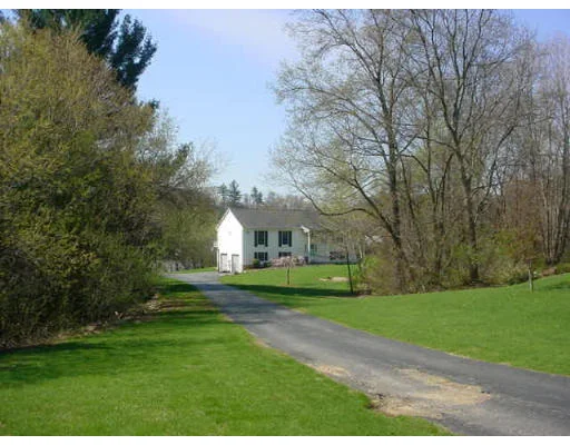Unit for sale at 4 Carriage Hill Lane, Hudson, MA 01749