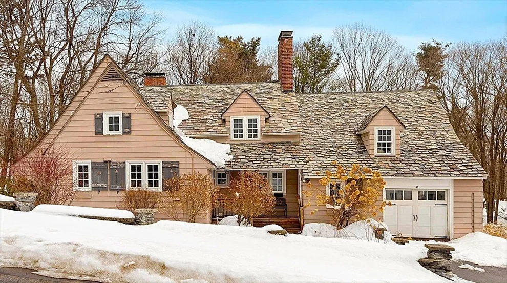 Unit for sale at 47 Bond St, Fitchburg, MA 01420