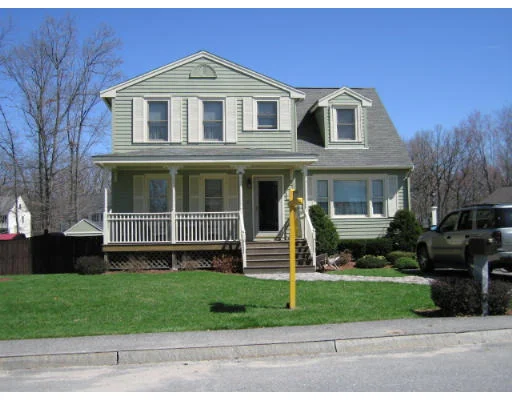 Unit for sale at 35 Oak Knoll Road, Lowell, MA 01852