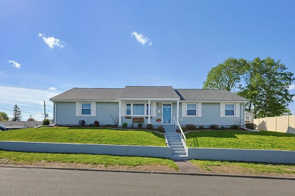 Unit for sale at 2 Theresa Rd, Stoneham, MA 02180