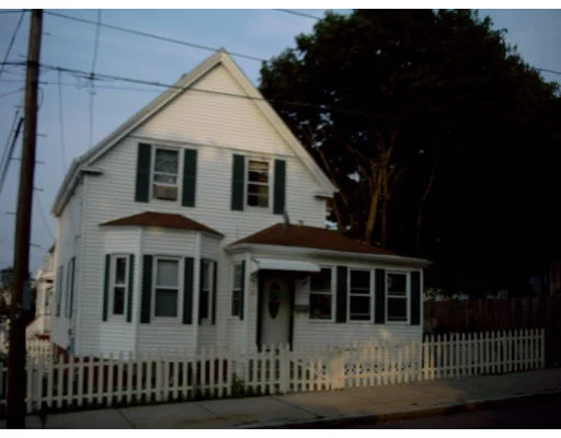 Unit for sale at 16 Alfred, Medford, MA 02155