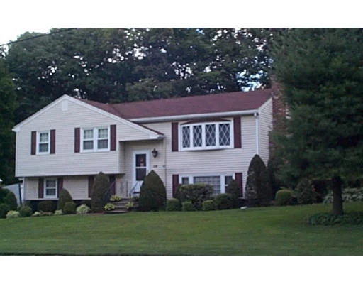 Unit for sale at 114 Kosmas Street, Marlborough, MA 01752
