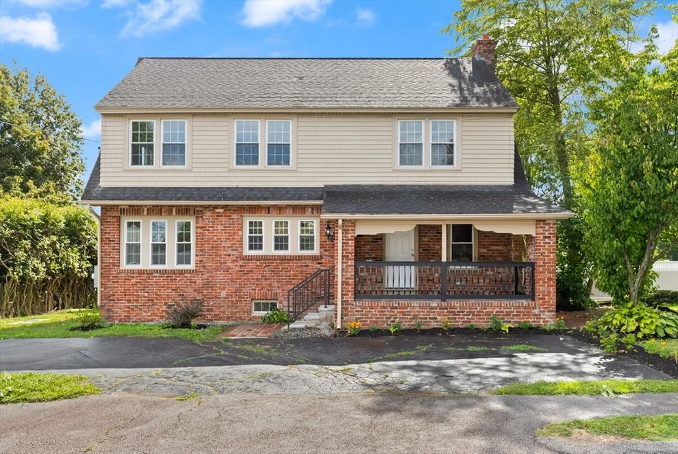 Unit for sale at 129 Maple Ave, Shrewsbury, MA 01545