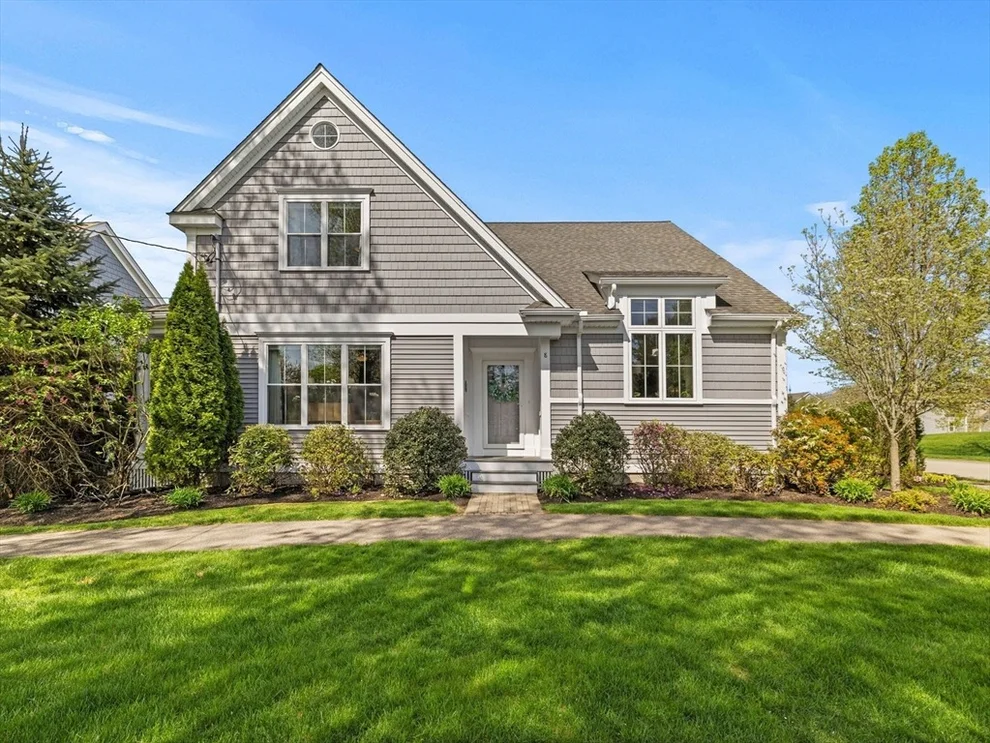 Unit for sale at 8 Sandstone Dr, Medway, MA 02053