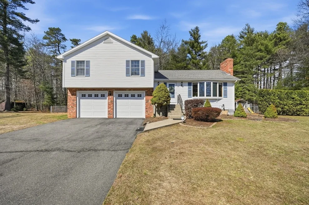 Unit for sale at 62 Campbell Dr, Easthampton, MA 01027