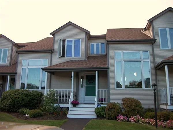 Unit for sale at 37 Willow Pond Dr, Rockland, MA 02370