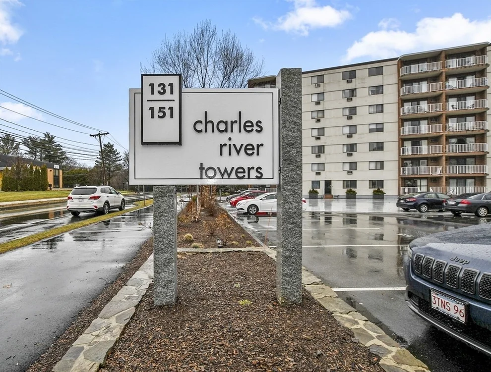 Unit for sale at 131 Coolidge Ave, Watertown, MA 02472
