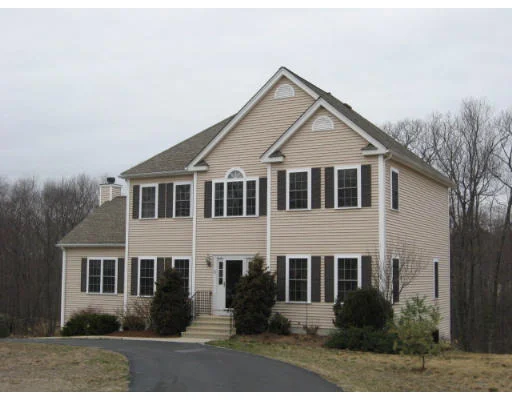Unit for sale at 16 Larkin Ln, Hopedale, MA 01747