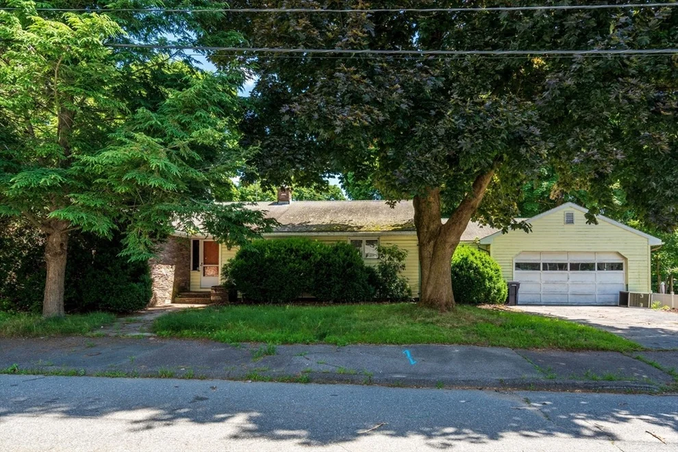 Unit for sale at 35 Fairview Avenue, Lynnfield, MA 01940