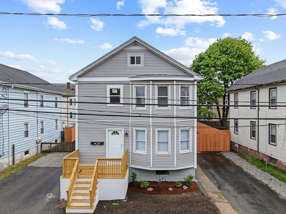 Unit for sale at 65 Sycamore St, Fairhaven, MA 02719