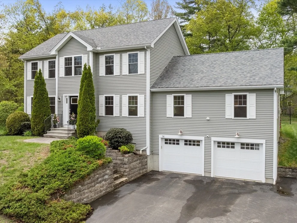 Unit for sale at 14 Spring St, Hopkinton, MA 01748
