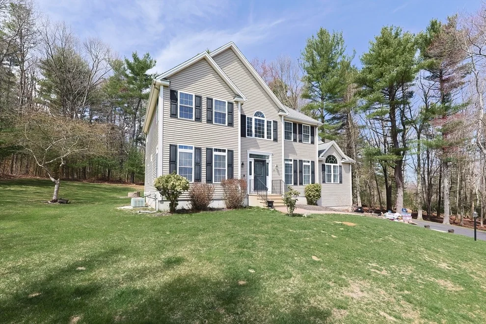 Unit for sale at 22 Bazaleel Cir, Uxbridge, MA 01569
