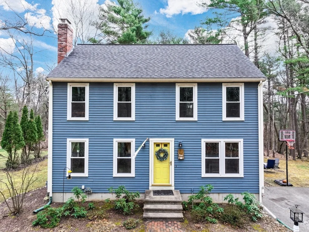 Unit for sale at 25 Short Street, Franklin, MA 02038