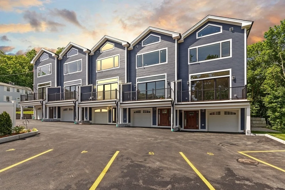 Unit for sale at 53 Packards Ln, Quincy, MA 02169