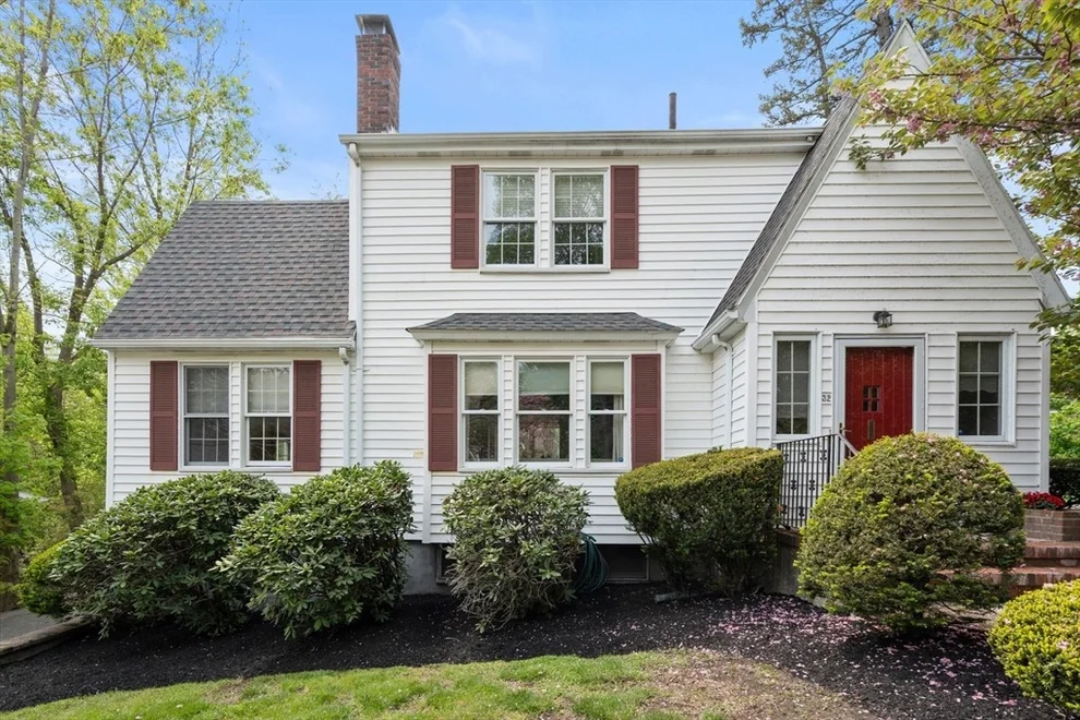 Unit for sale at 32 Marcia Rd, Watertown, MA 02472