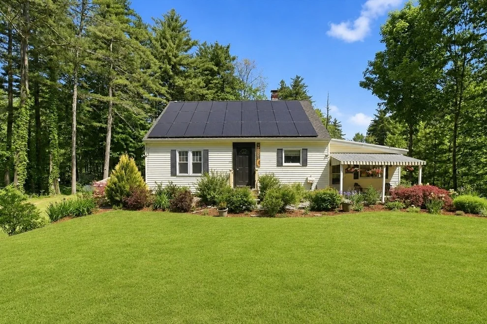 Unit for sale at 193 Page St, Lunenburg, MA 01462