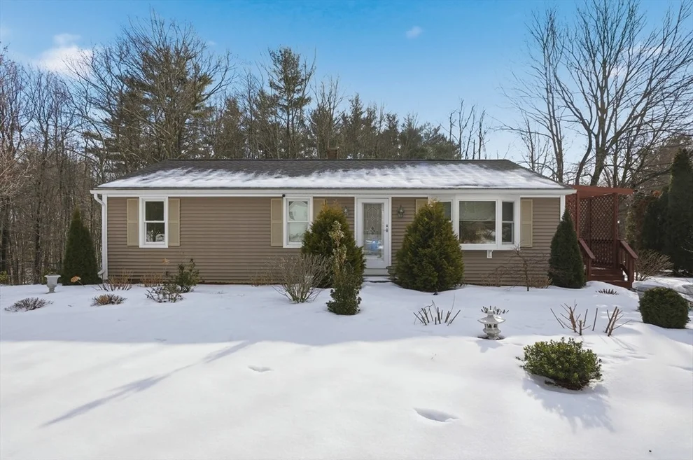 Unit for sale at 20 Fernwood Drive, Rutland, MA 01543
