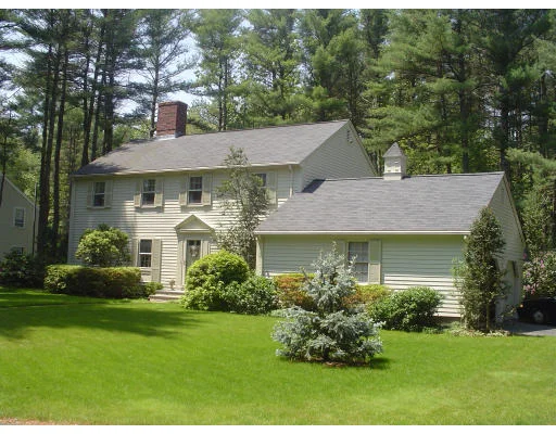 Unit for sale at 34 Surrey Lane, Topsfield, MA 01983