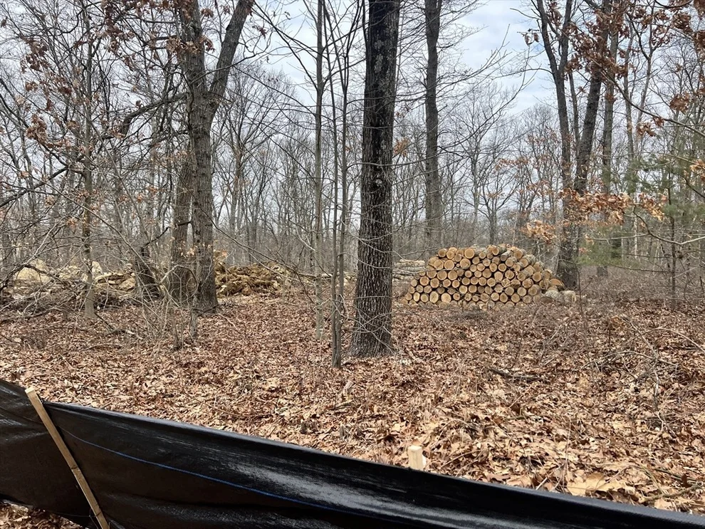 Unit for sale at 87 Cross St, Seekonk, MA 02771