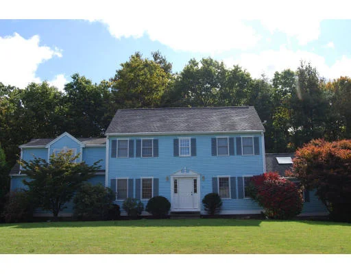 Unit for sale at 20 Honeysuckle Rd, Westford, MA 01886