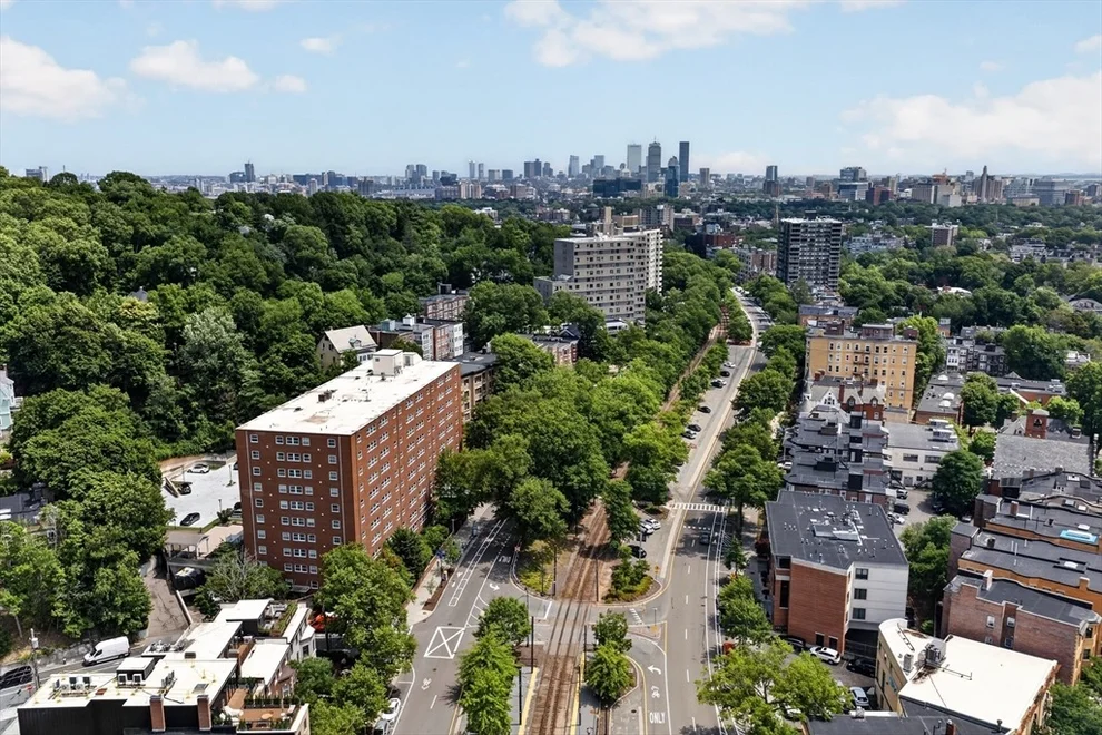 Unit for sale at 1600 Beacon St, Brookline, MA 02446