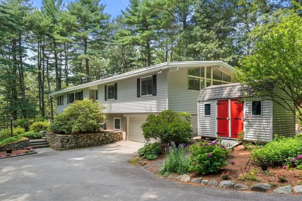 Unit for sale at 27 Alden Rd, Wayland, MA 01778