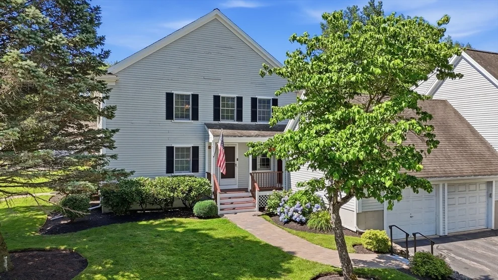 Unit for sale at 4 Partridge Ln, Lynnfield, MA 01940