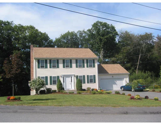Unit for sale at 6 Oconnor Circle, Randolph, MA 02368