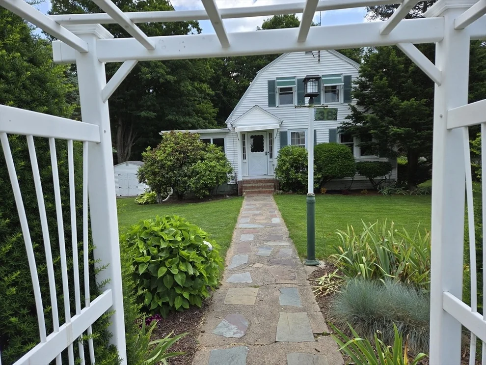 Unit for sale at 38 N West St, Agawam, MA 01030