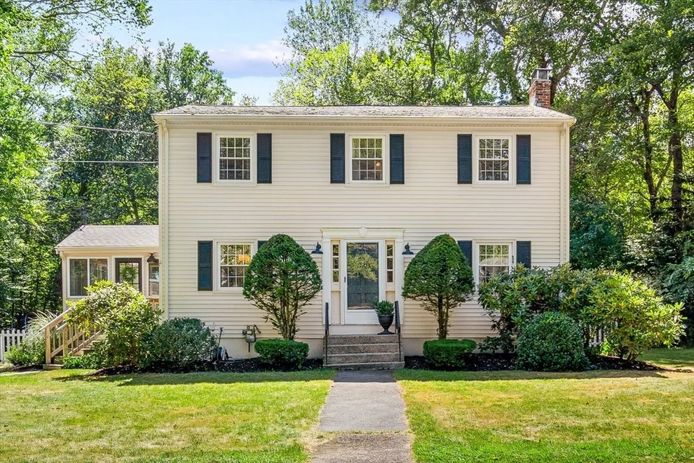 Unit for sale at 26 Bayberry Ln, Holliston, MA 01746