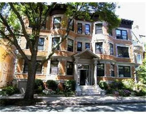 Unit for sale at 176 Naples Rd, Brookline, MA 02446