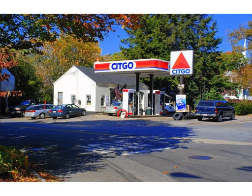 Unit for sale at 34 High Rd, Newbury, MA 01951
