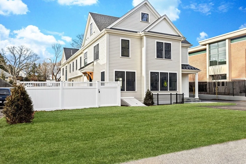 Unit for sale at 32 Kingsbury St, Wellesley, MA 02481