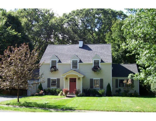 Unit for sale at 37 Tennyson Road, Wellesley, MA 02481