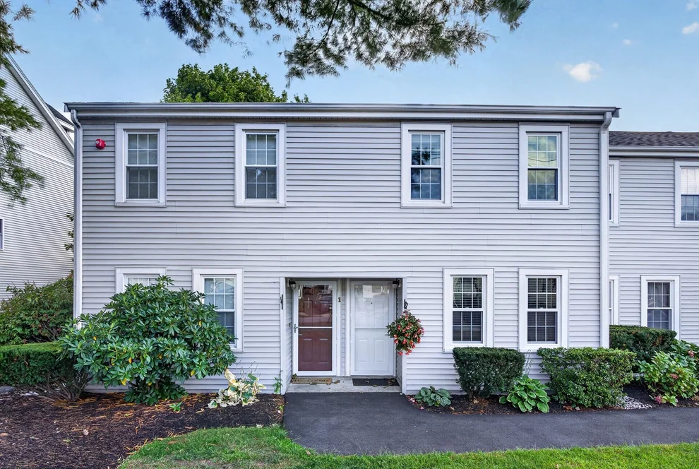 Unit for sale at 52 Warren St, Peabody, MA 01960
