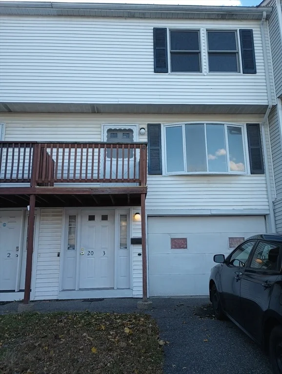 Unit for sale at 20-3 Rice Ln, Worcester, MA 01604