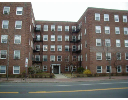 Unit for sale at 395 Broadway, Cambridge, MA 02139