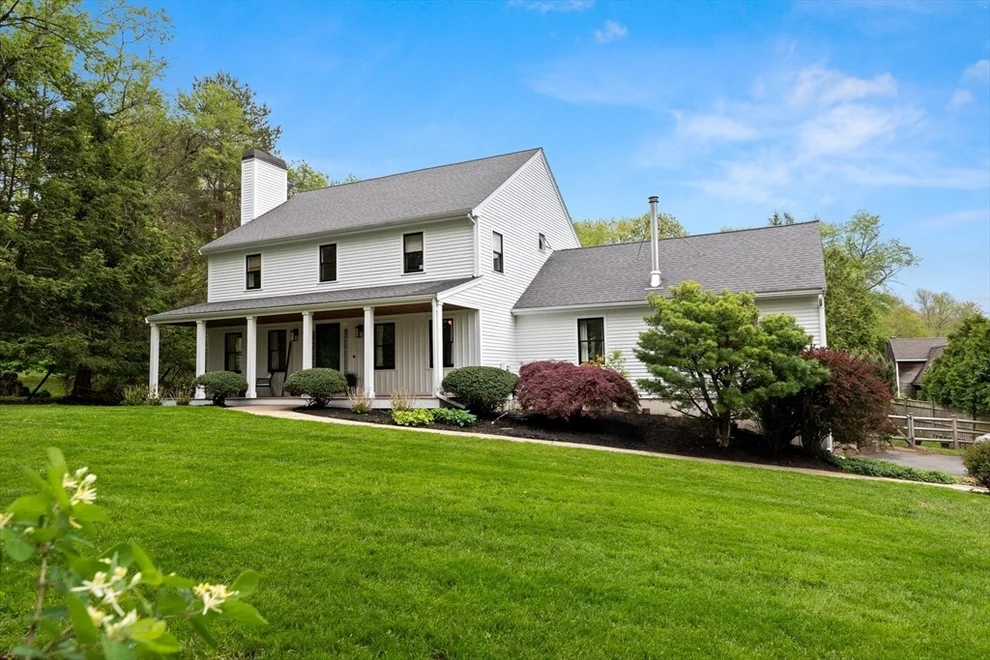 Unit for sale at 173 Sagamore St, Hamilton, MA 01982