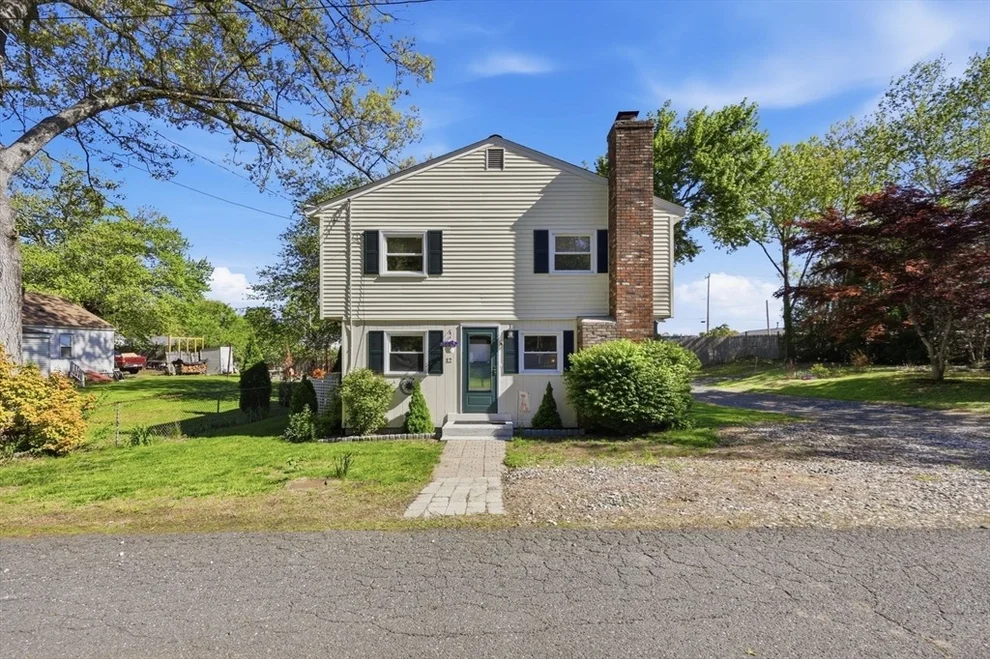 Unit for sale at 12 Knollwood Rd, Southwick, MA 01077