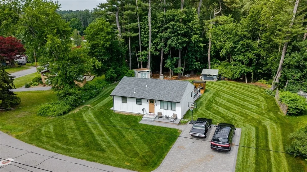 Unit for sale at 39 Fernbrook Rd, Northborough, MA 01532