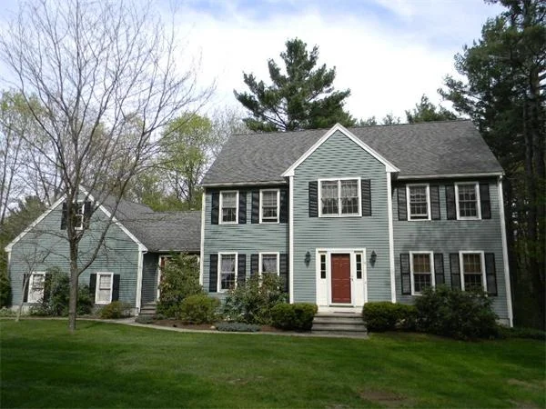 Unit for sale at 51 School Street, Hopkinton, MA 01748