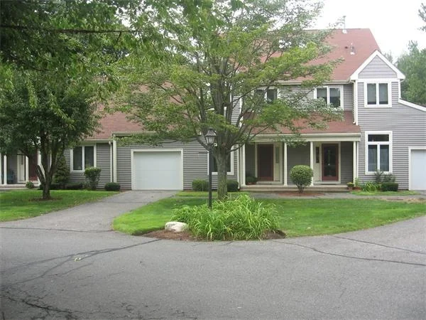 Unit for sale at 10 Douglass Grn, Woburn, MA 01801