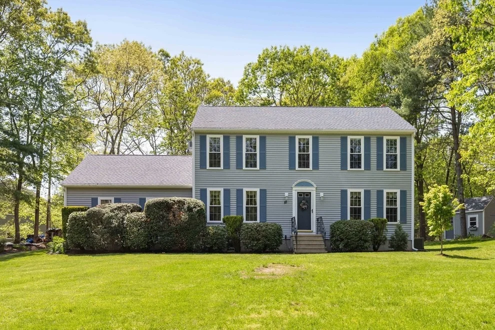 Unit for sale at 10 Barnstable Rd, Norfolk, MA 02056