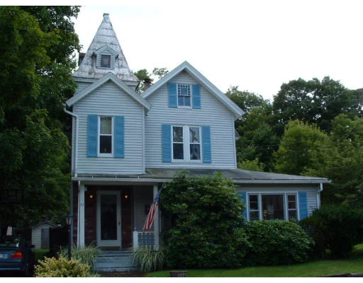 Unit for sale at 32 Elm St, Warren, MA 01083